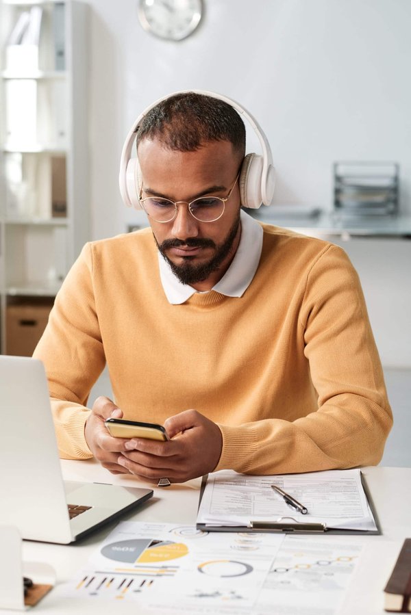 Quels sont les critères de choix d'un cache-oreille fille ?